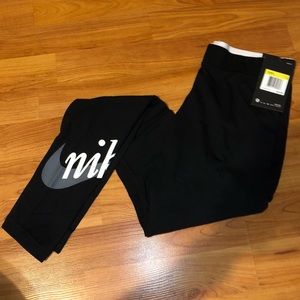 Nike leggings size small